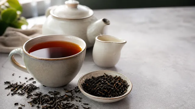 Keto food: black tea in a cup